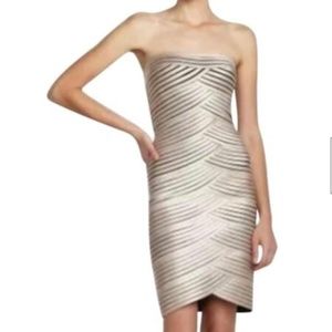 NWT BCBG MaxAzria Beverly Champagne Satin Strapless Bodycon Cocktail Dress Sz 0